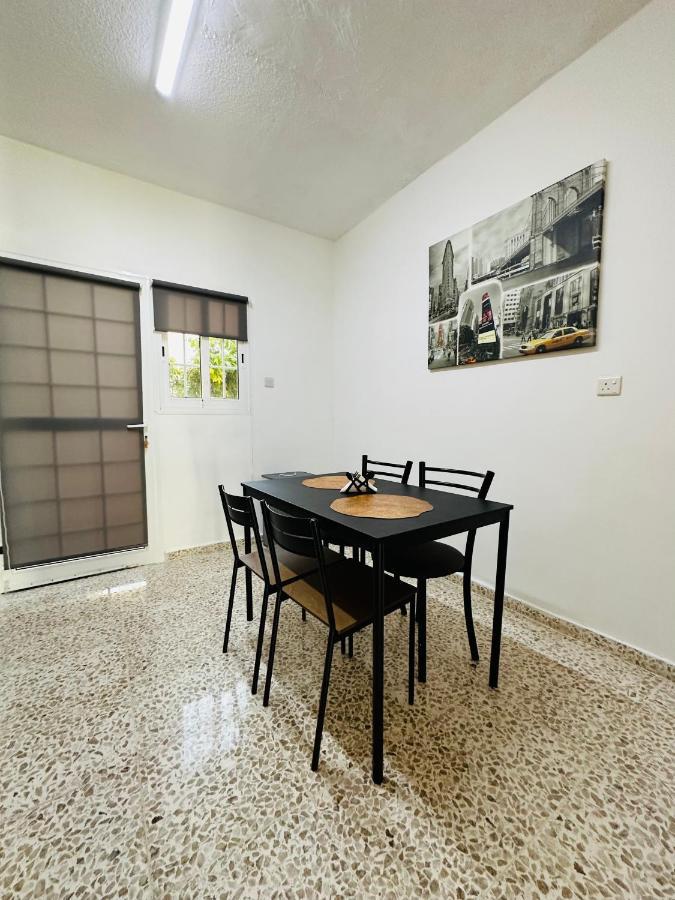 Arya Seaview Apartment In The Heart Of Coral Bay (Adults Only) Eksteriør bilde