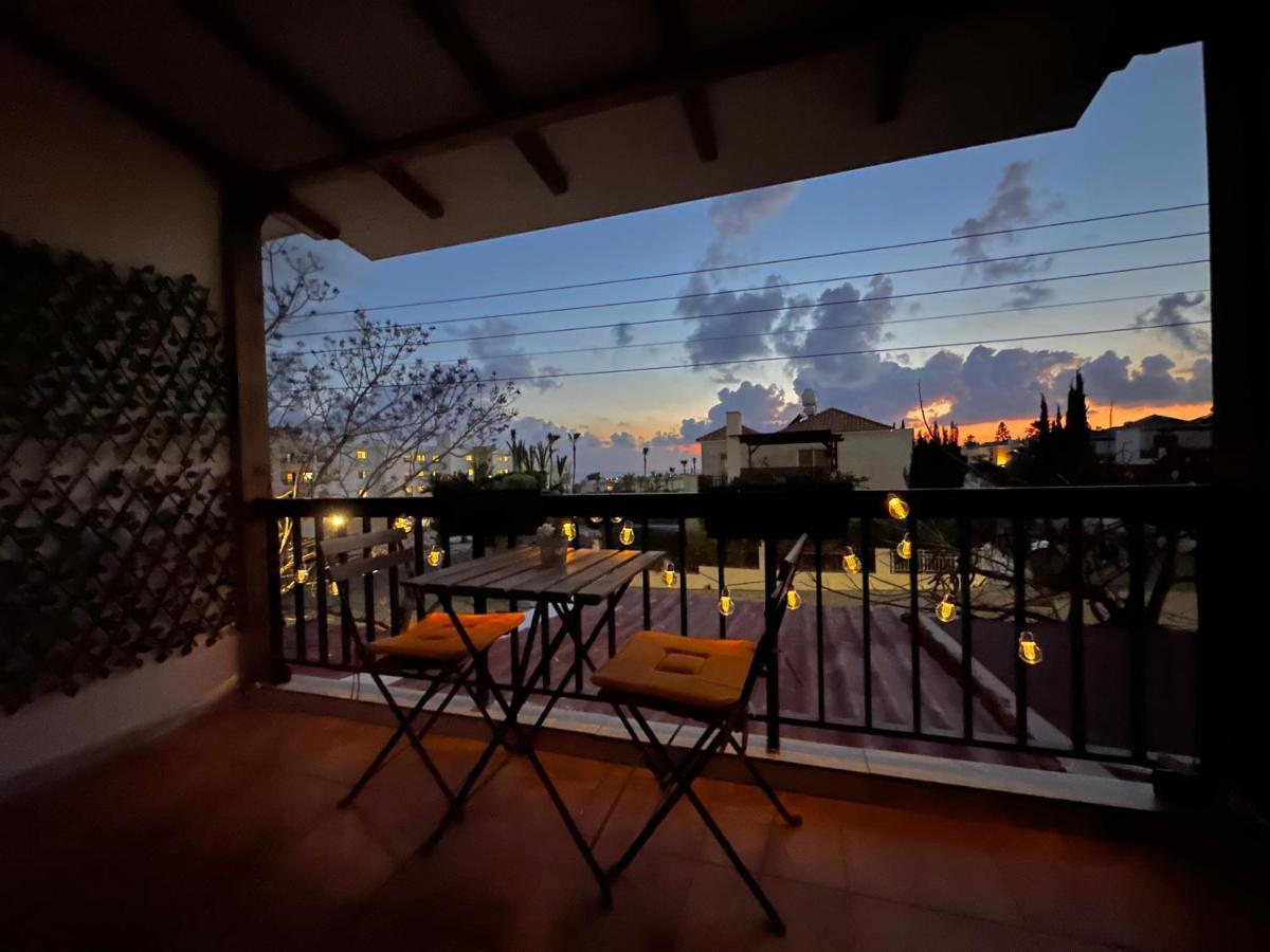 Arya Seaview Apartment In The Heart Of Coral Bay (Adults Only) Eksteriør bilde