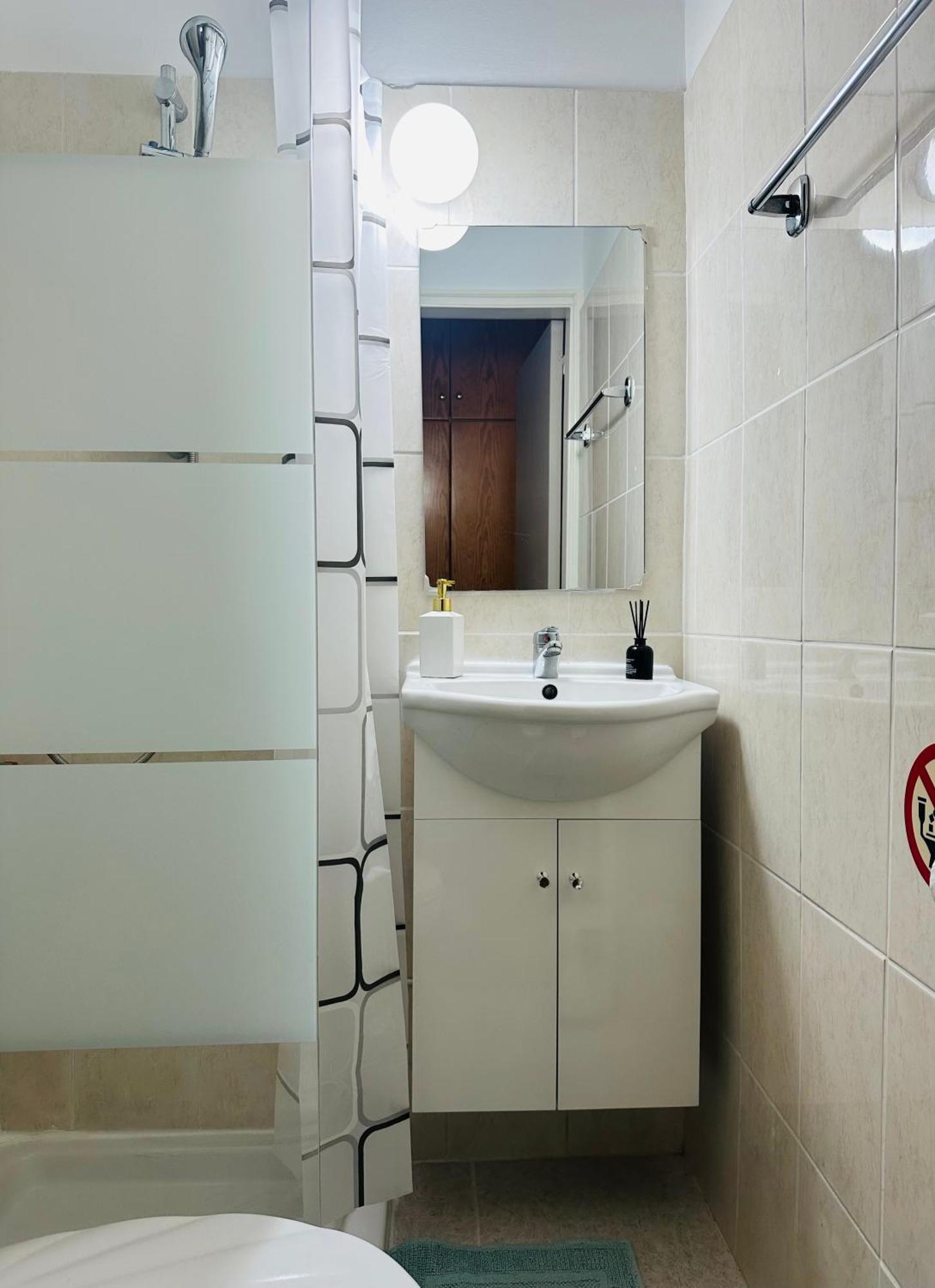 Arya Seaview Apartment In The Heart Of Coral Bay (Adults Only) Eksteriør bilde